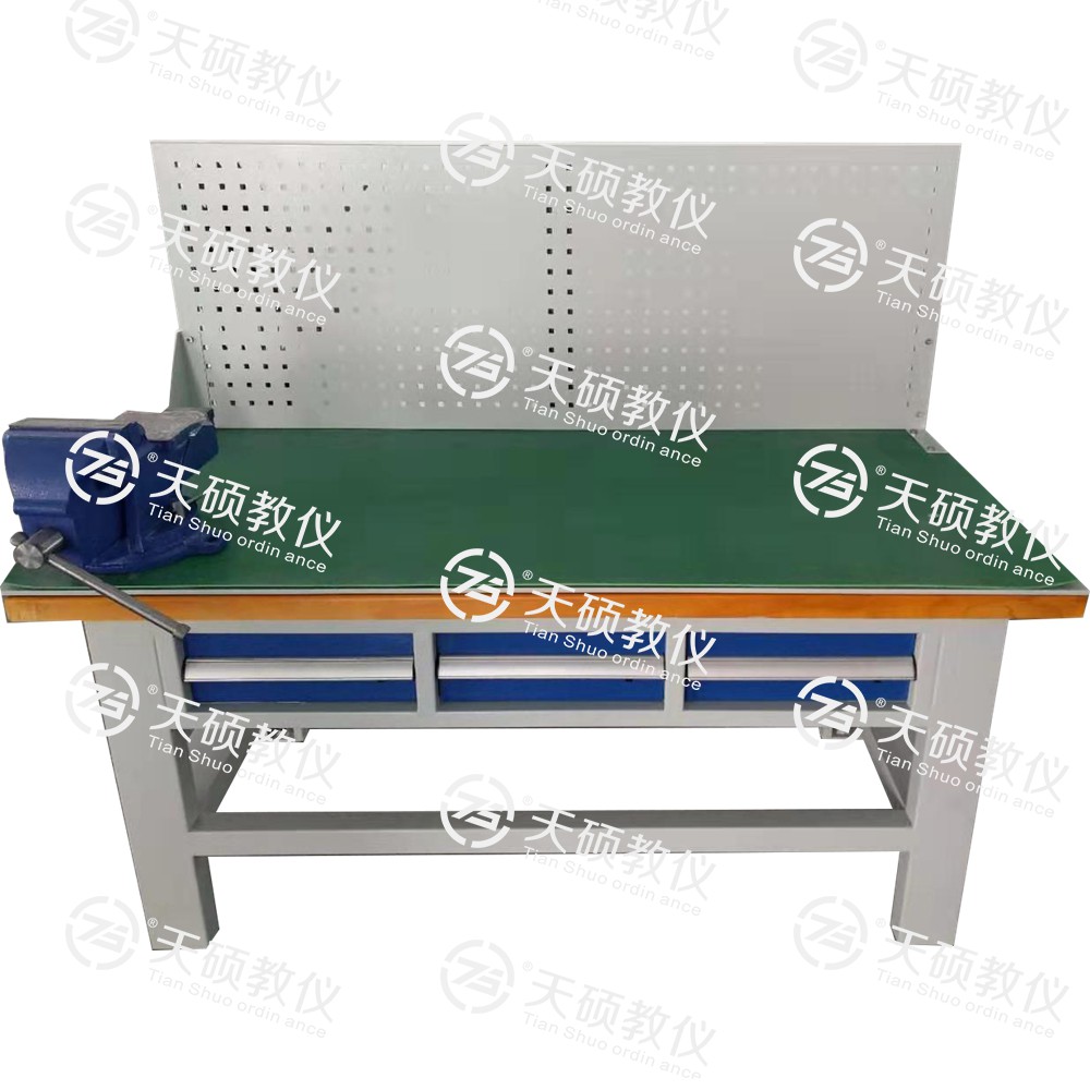 1、TSBTQG-1型 鉗工技能實(shí)訓(xùn)平臺(tái)（單面雙工位）.jpg