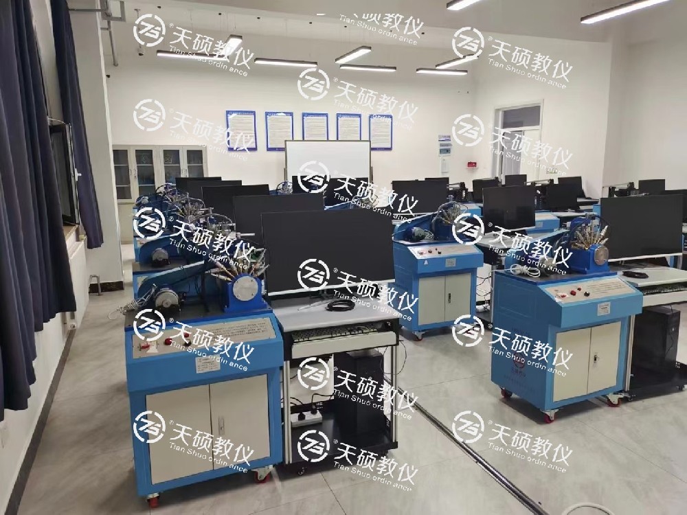 前方不斷傳來捷報(bào)！????多個(gè)實(shí)驗(yàn)實(shí)訓(xùn)室交付驗(yàn)收完成！機(jī)械原理、機(jī)械設(shè)計(jì)實(shí)驗(yàn)室，機(jī)械制圖實(shí)訓(xùn)室和液壓實(shí)訓(xùn)室！
